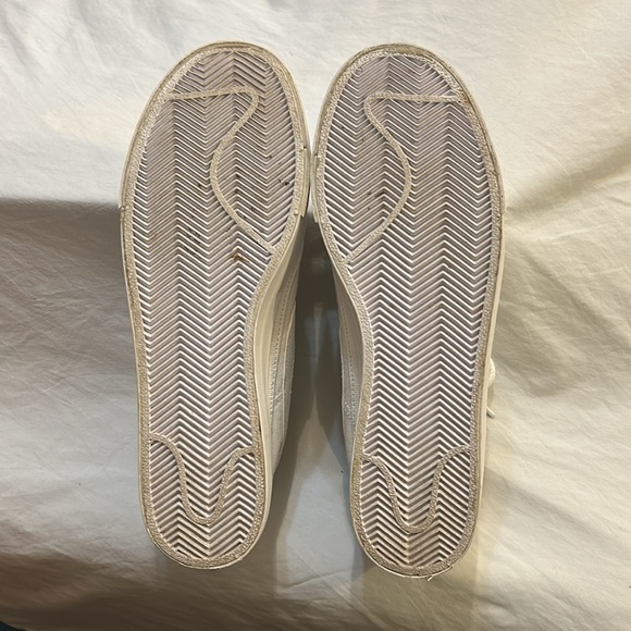 Nike Court Legacy Canvas Classic Sneakers - Picture 6 of 9